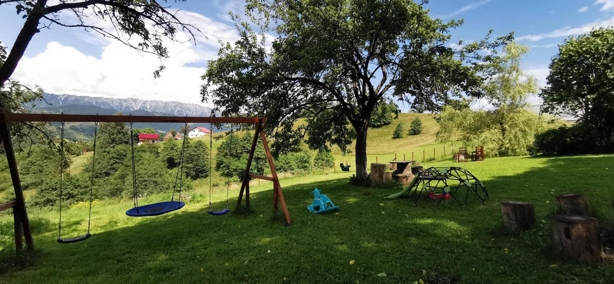 Nona Highland Home Moieciu de Jos Exterior foto